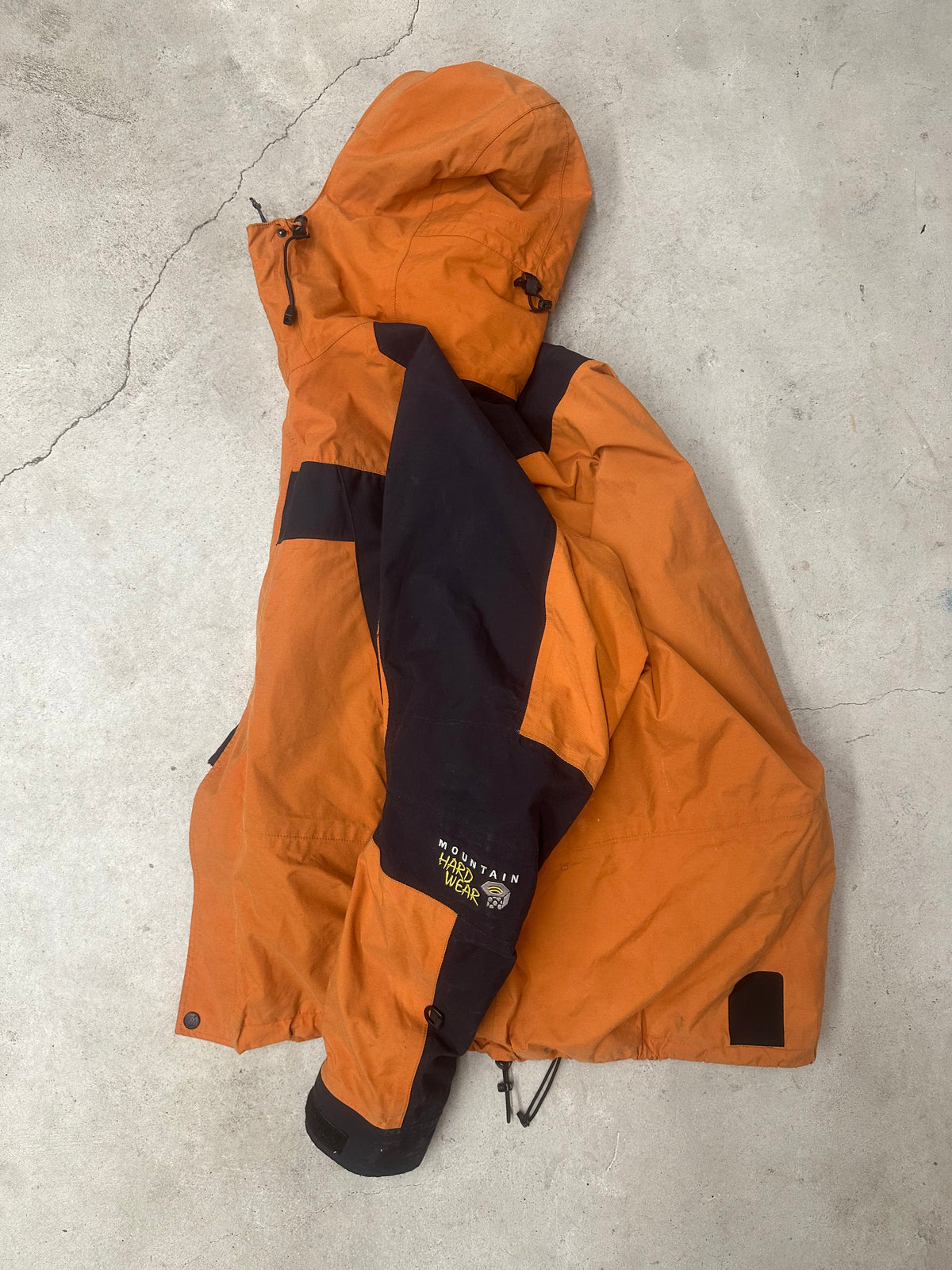 MOUNTAIN HARDWARE CONDUIT JACKET