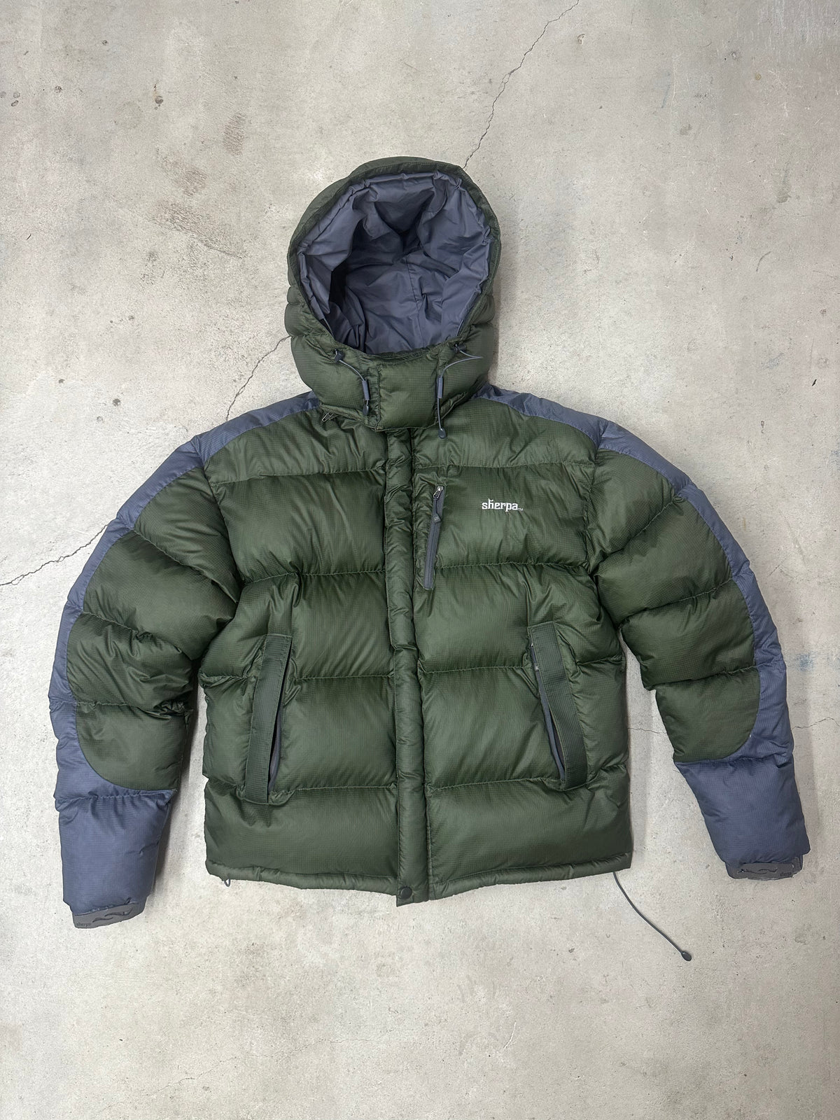 SHERPA GOOSE DOWN PUFFER JACKET