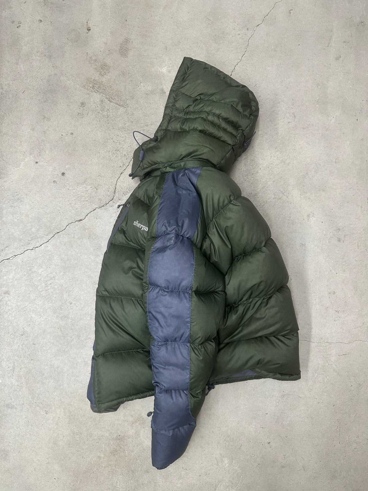 SHERPA GOOSE DOWN PUFFER JACKET
